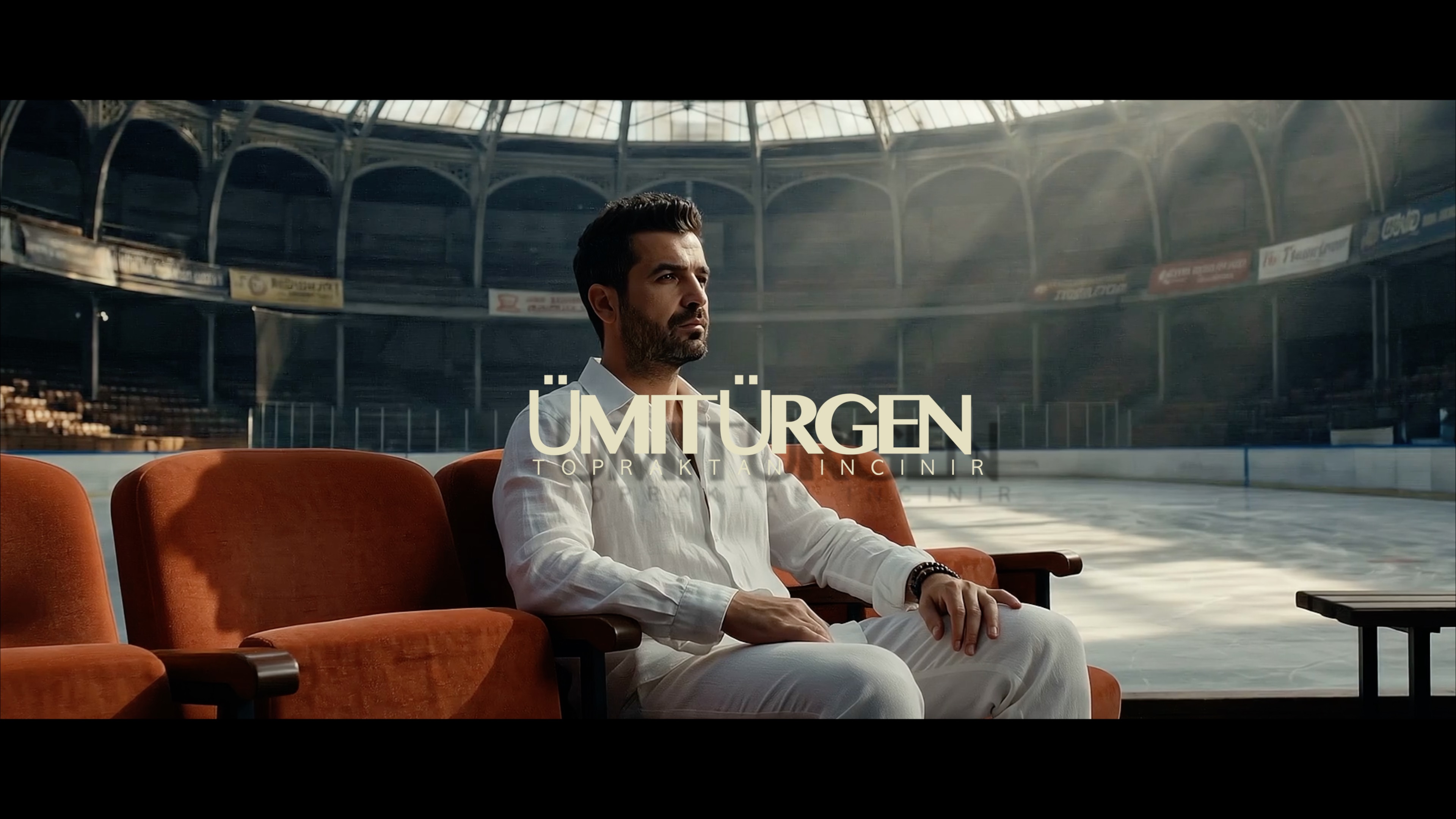Standbild aus dem Musikvideo Topraktan incinir